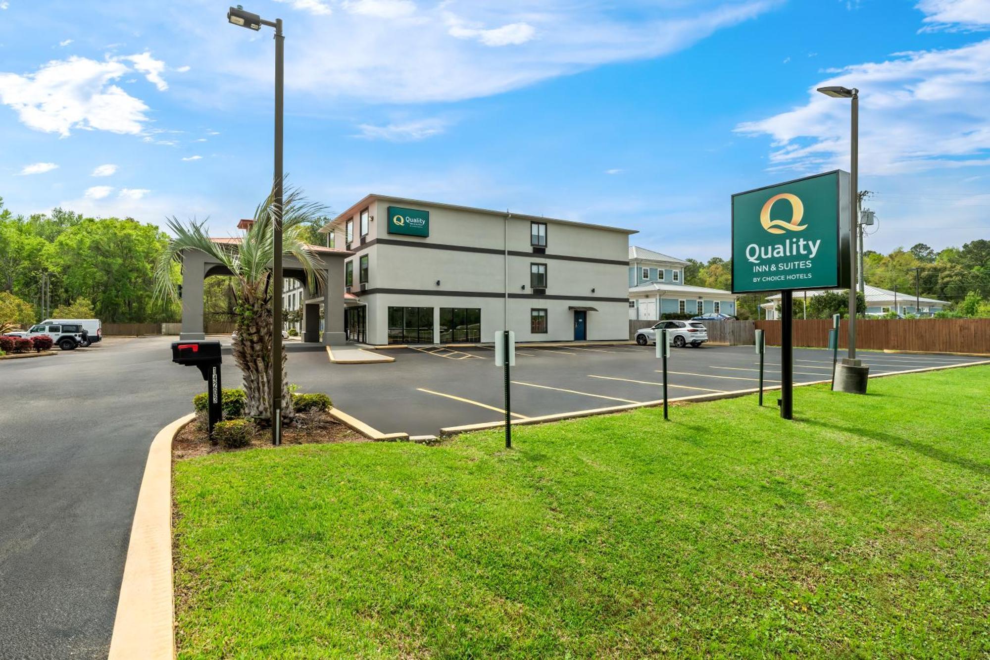 Quality Inn & Suites Biloxi Exterior foto