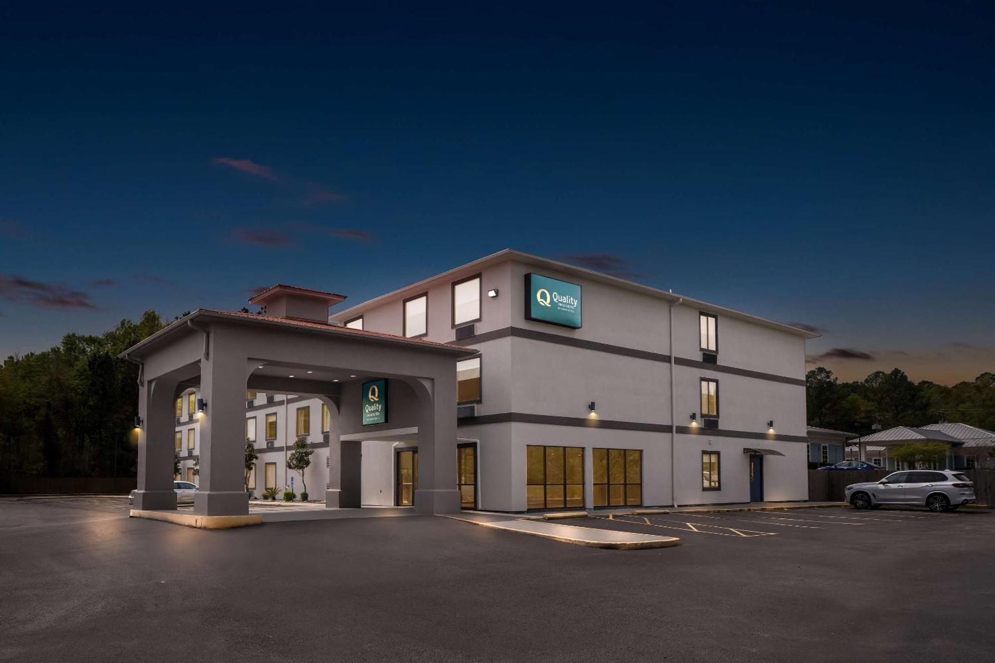 Quality Inn & Suites Biloxi Exterior foto